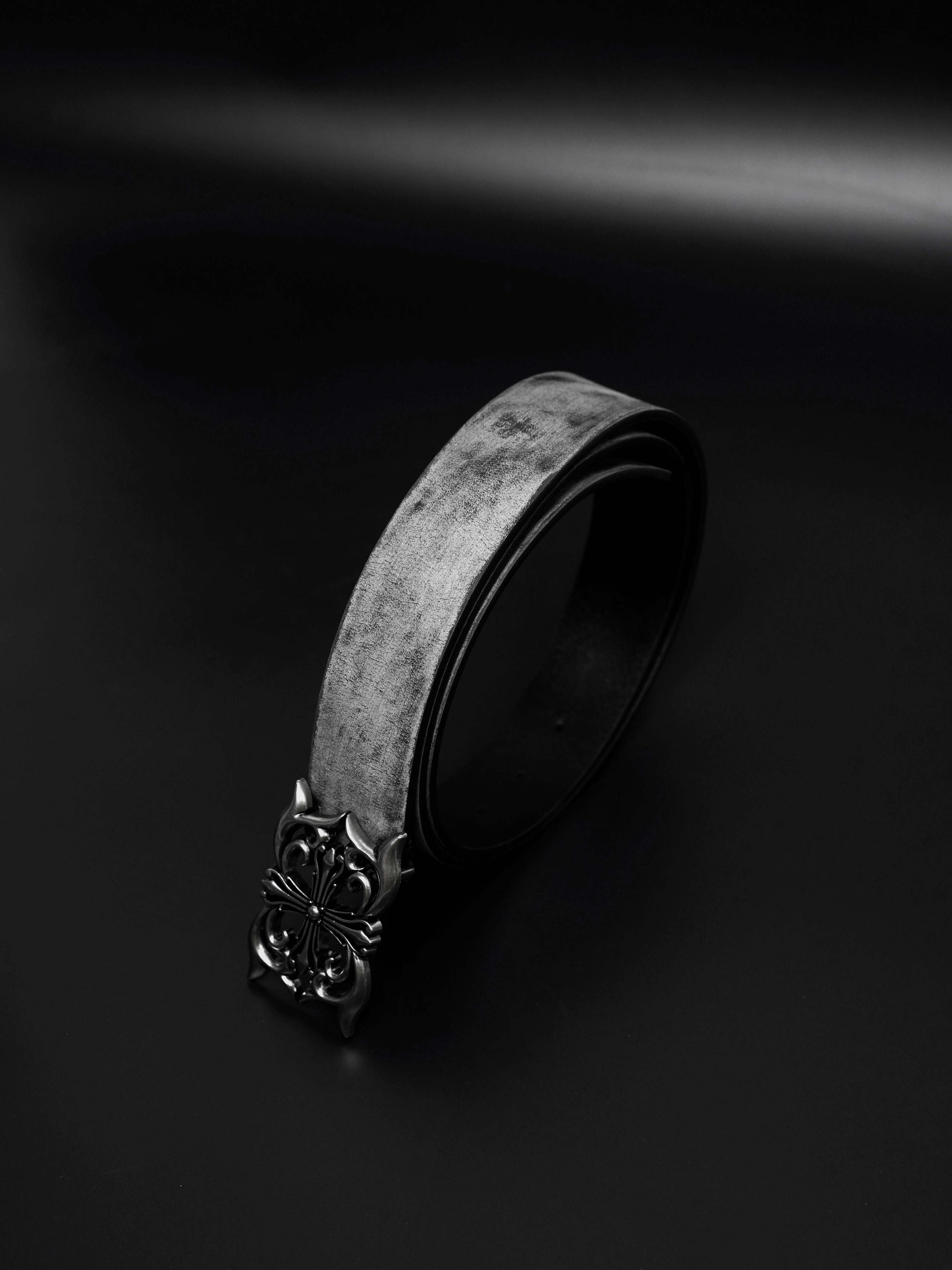 VOWPROGRESS Butterfly Carved Cowhide Belt