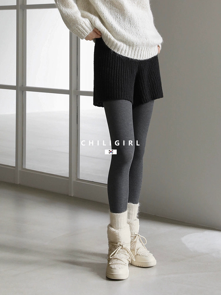 CHILIGIRL Spliced Lace-up Warm Fluffy Mid-tube Cotton Boots