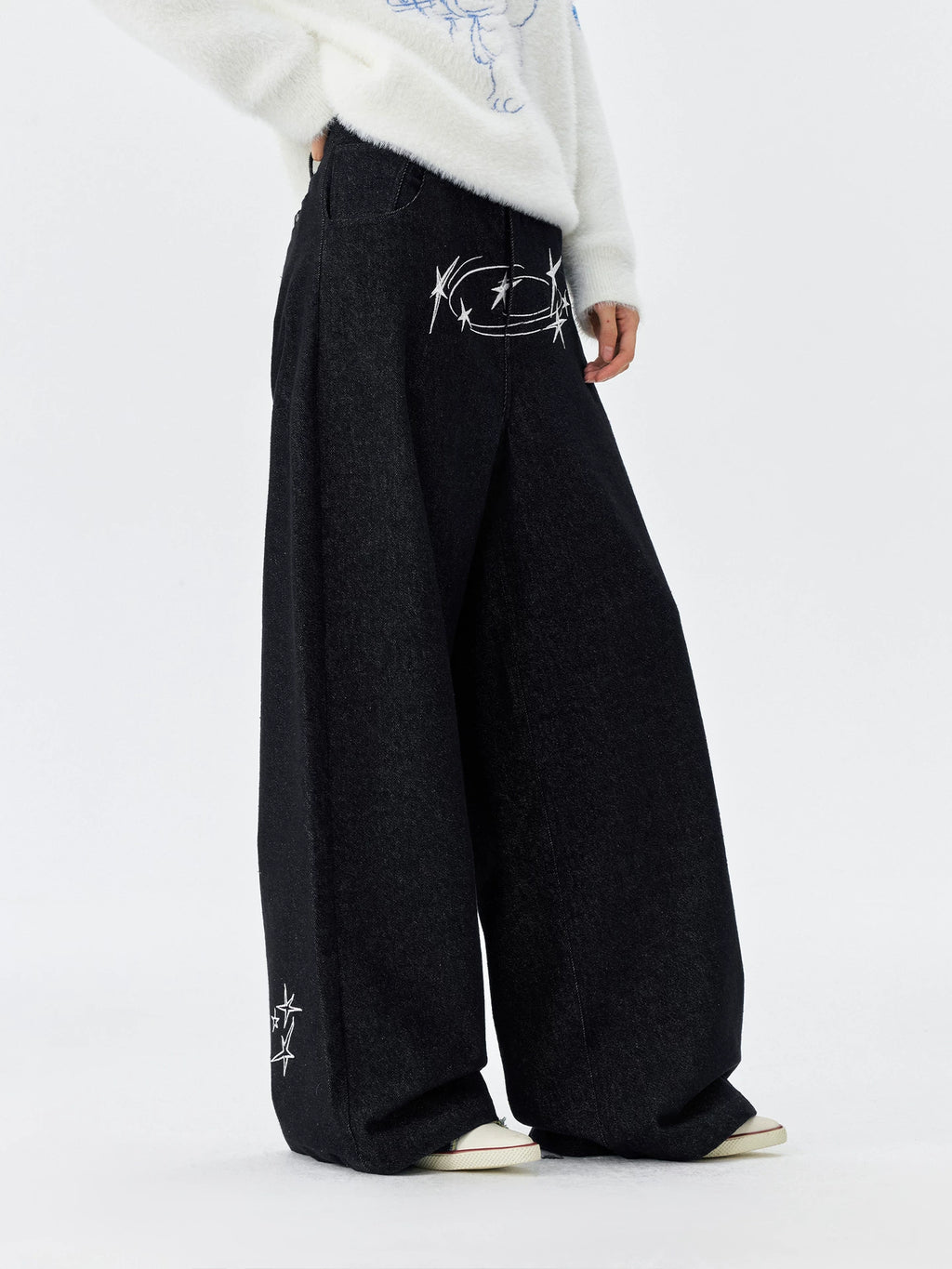 MEDM Vertigo Bear Embroidered Loose Jeans
