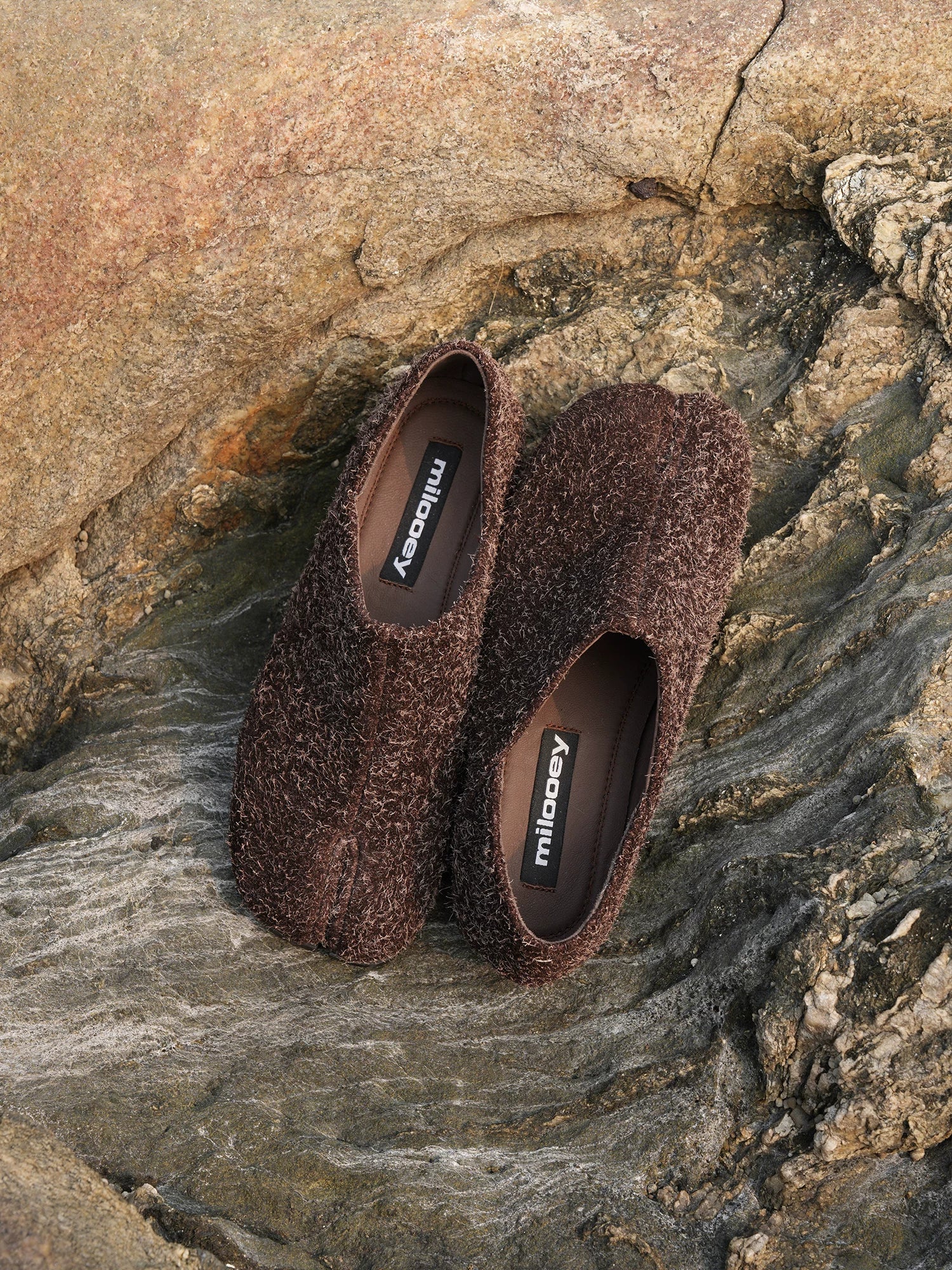 MILOOEY Leather Split-Toe Slip-On Mule