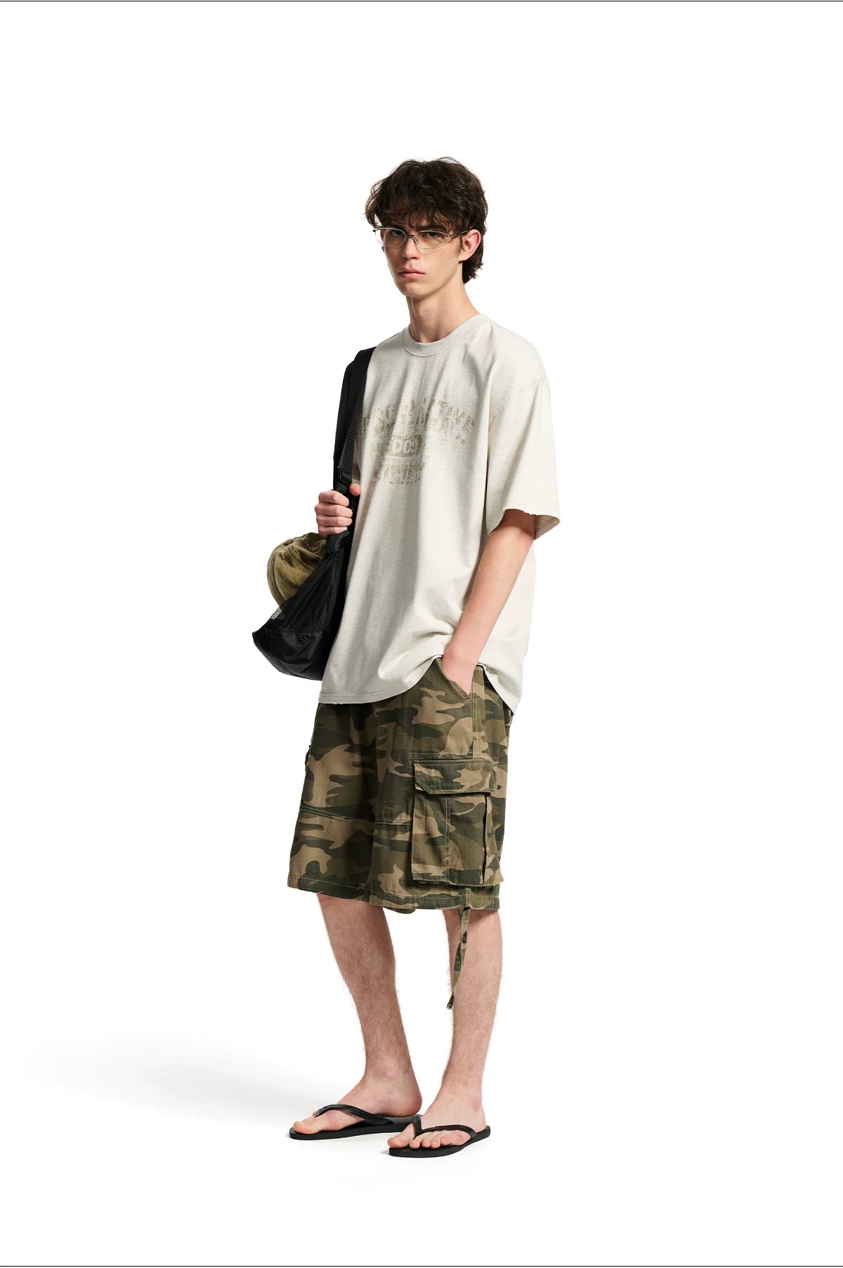 Loopsoon Chest Made Old Overlapping Print Versatile Tee