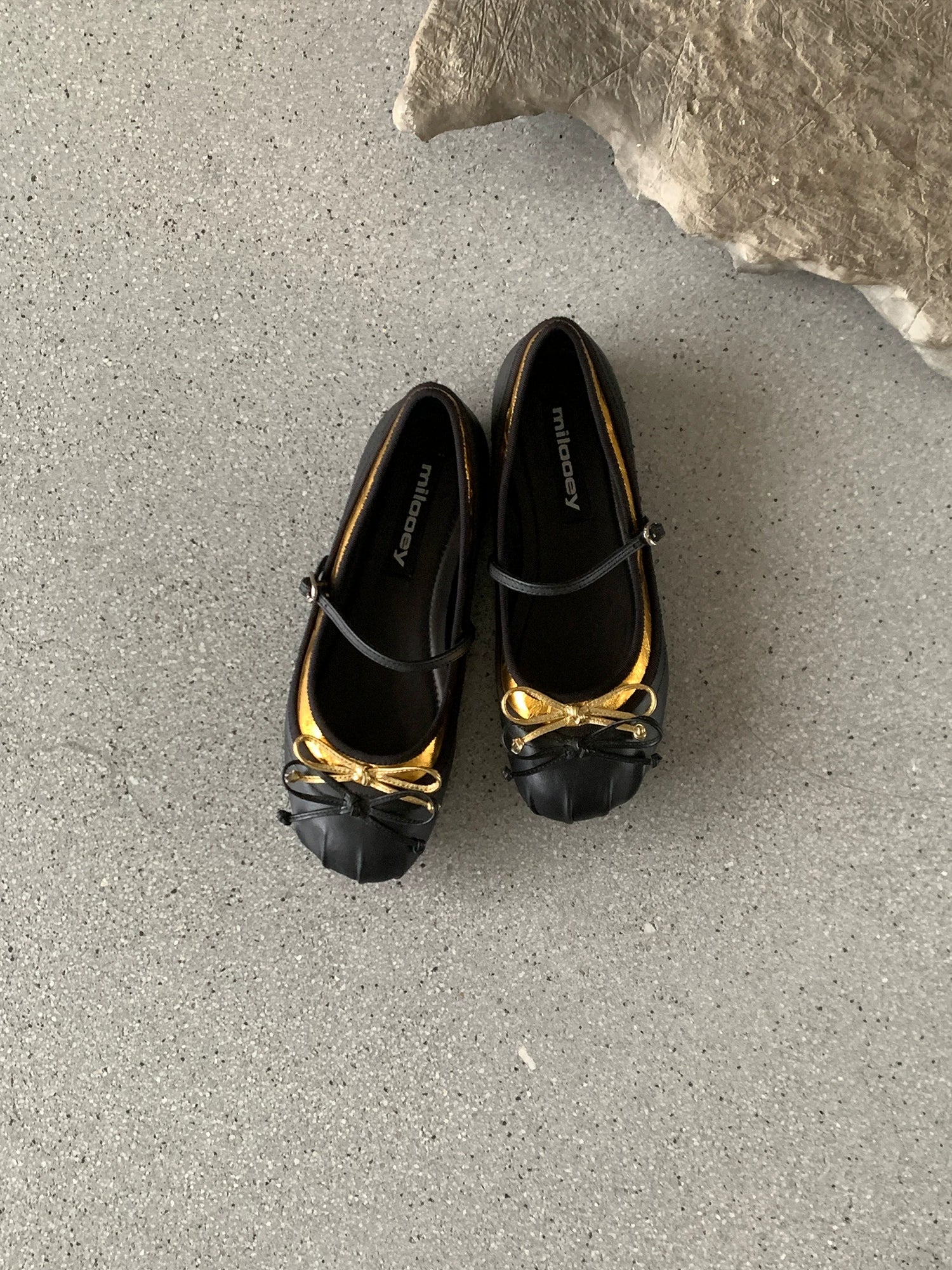 MILOOEY Leather Mary Jane Flat