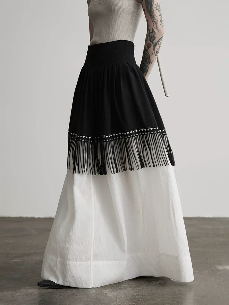INDULGE Minimalist Contrasting Color Stitching A-shaped Skirt