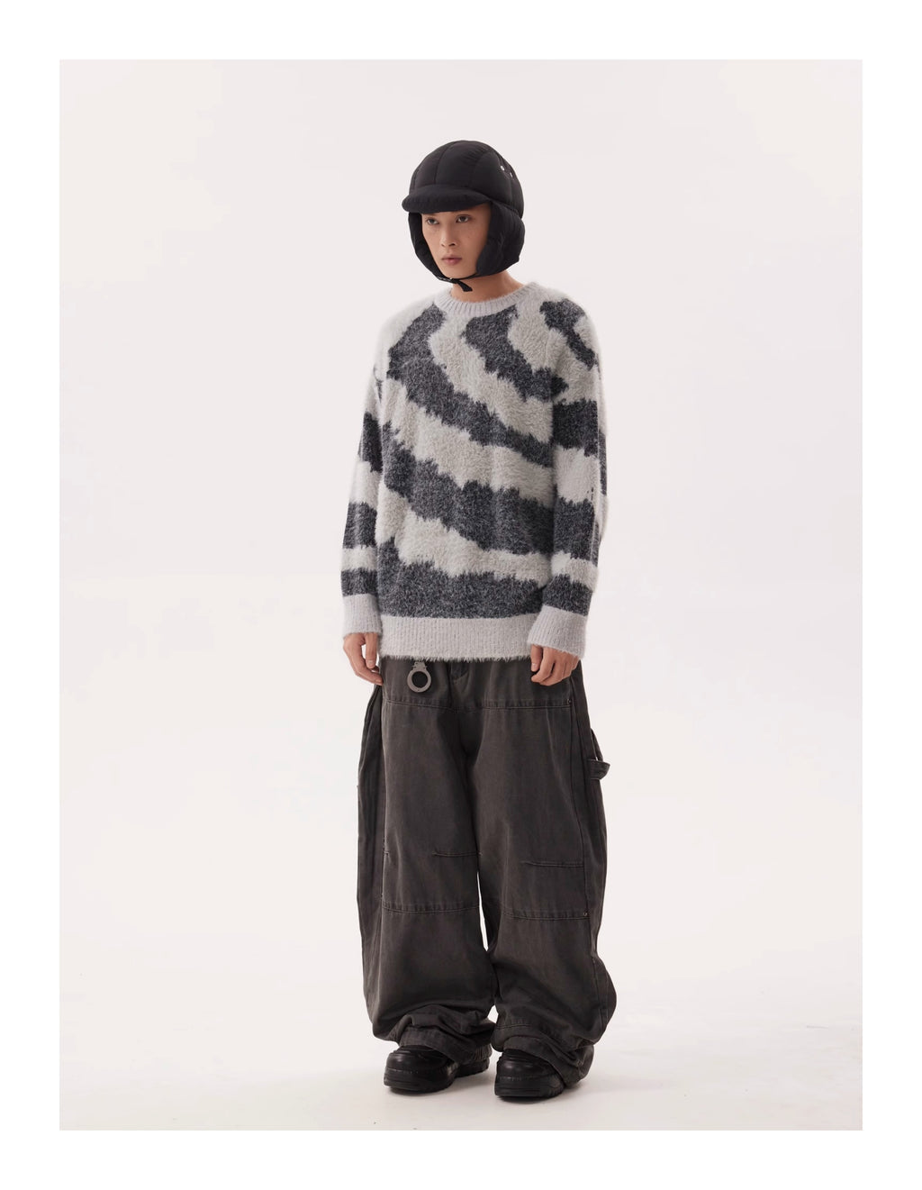 BTSG Wash Distressed Wide-Leg Lumberjack Cargo Pants