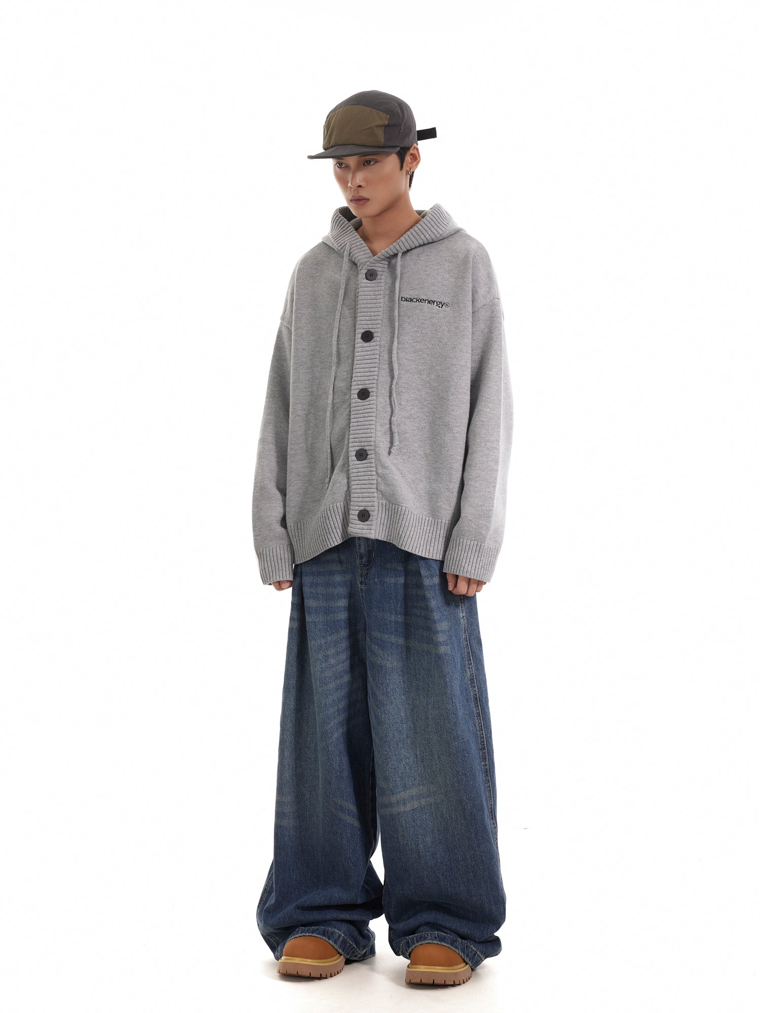 BTSG Washed Pleated Wide-Leg Jeans