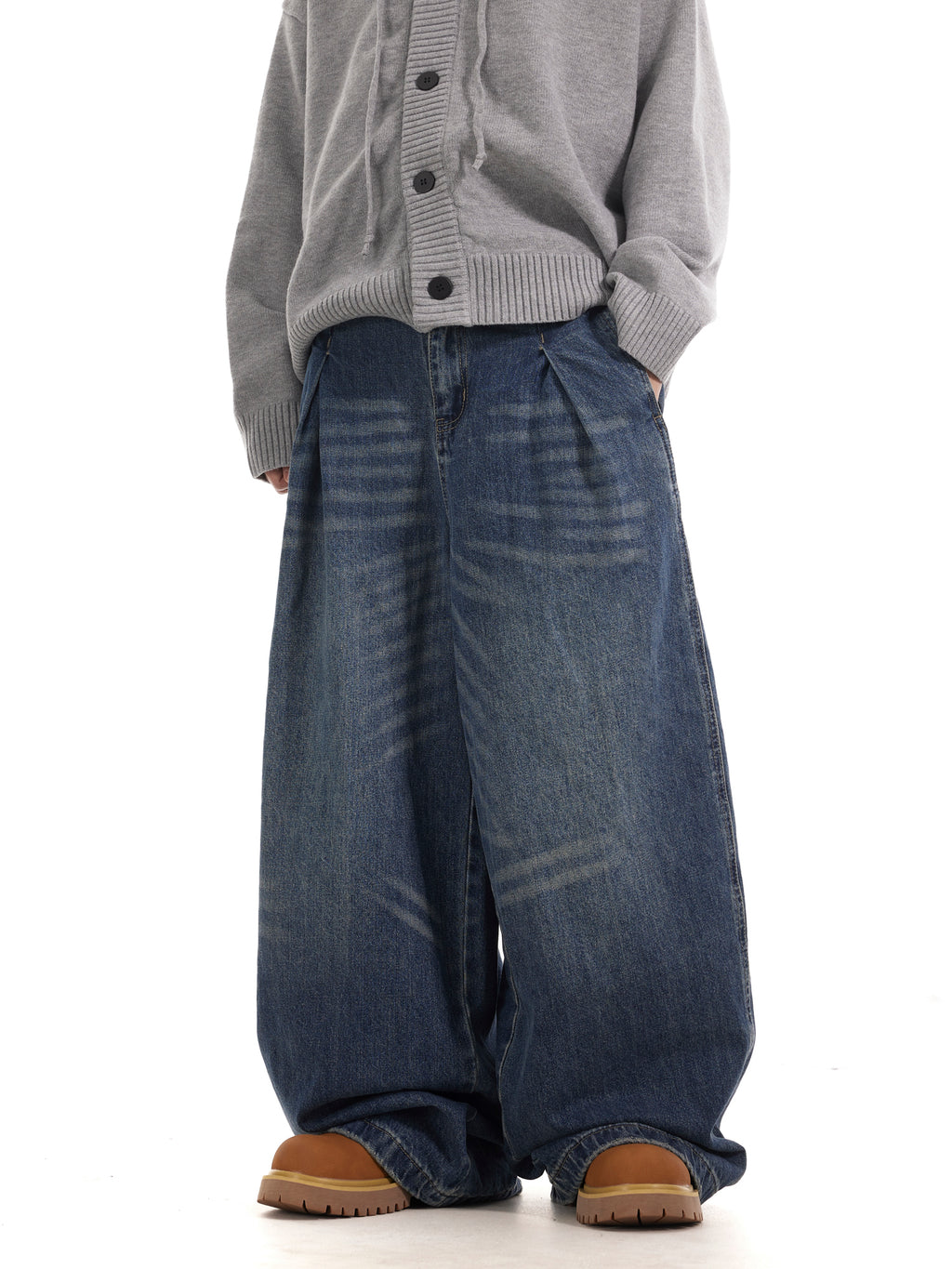 BTSG Washed Pleated Wide-Leg Jeans