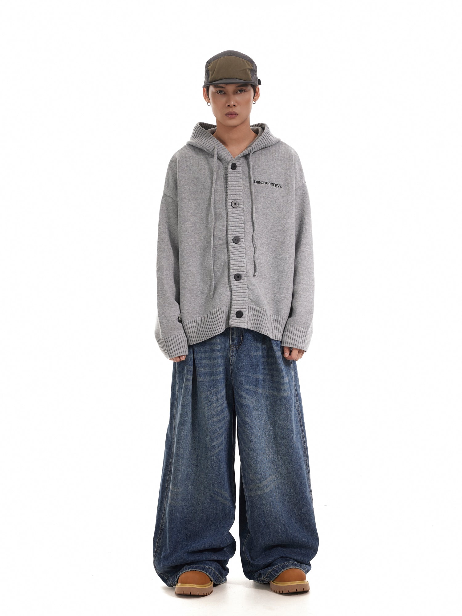 BTSG Washed Pleated Wide-Leg Jeans