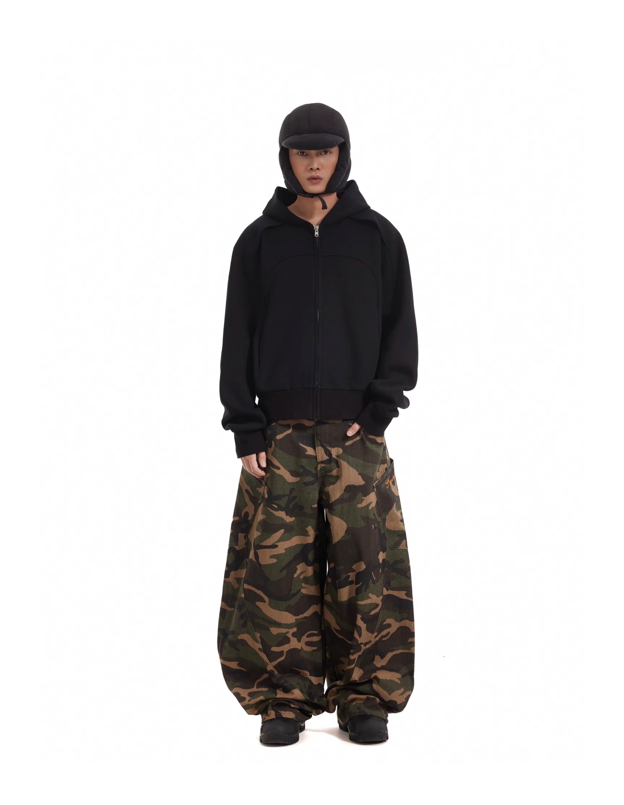 BTSG Camouflage silhouette scimitar cargo pants