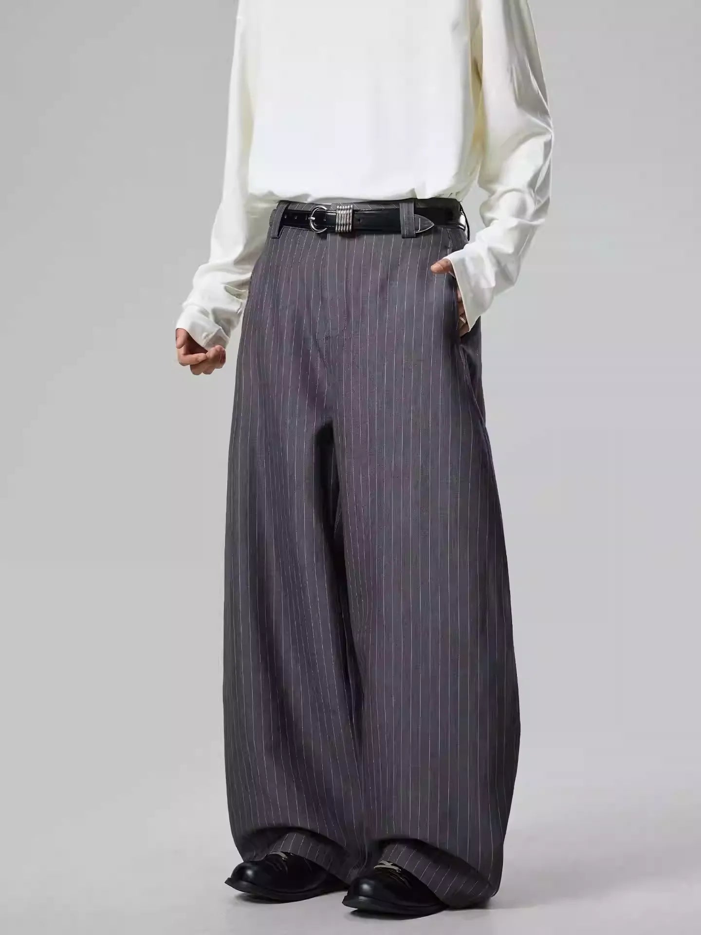 11KN Money Vertical Stripe Pleated Wide-Leg Trousers