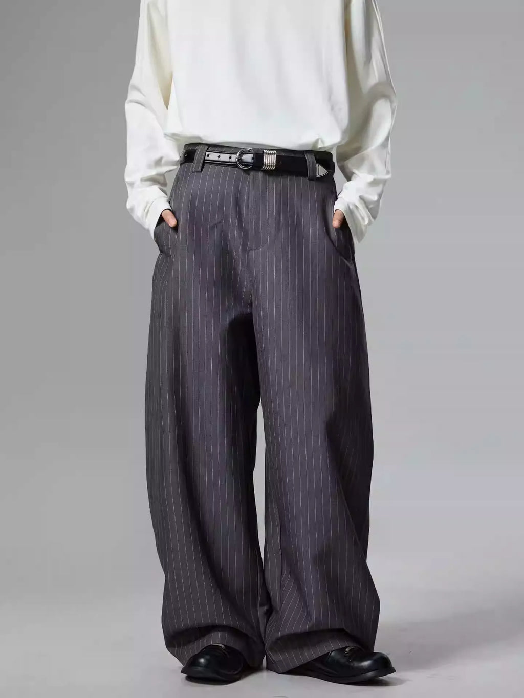 11KN Money Vertical Stripe Pleated Wide-Leg Trousers